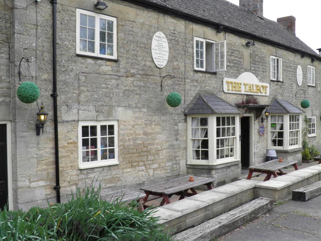 The Talbot Inn Eynsham Bagian luar foto