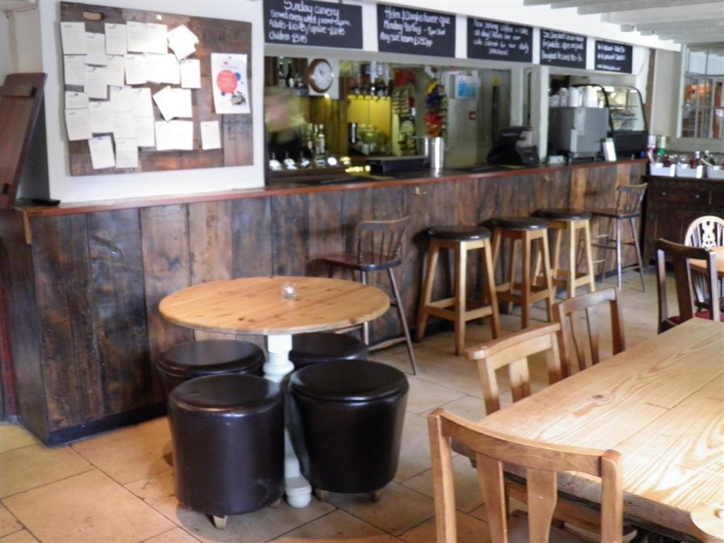 The Talbot Inn Eynsham Bagian luar foto